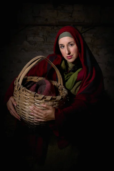 Mulher em cena bíblica — Fotografia de Stock