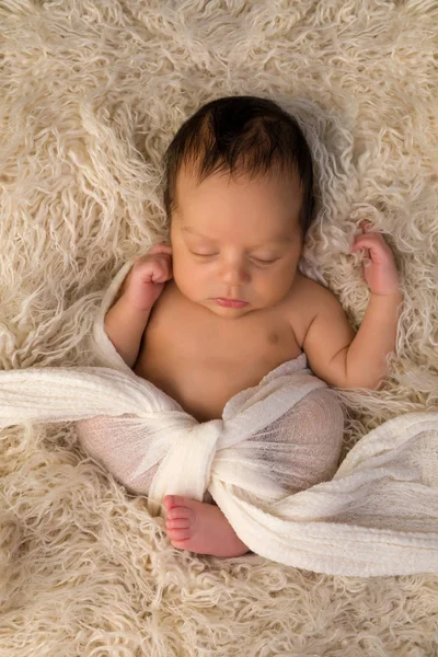 Paketlenmiş Afrikalı bebek