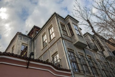 Eski Şehir 'in mimarisi. Ulusal Müzik, Dans ve Güzel Sanatlar Akademisi 'ne bir göz atalım. Filibe, Bulgaristan.