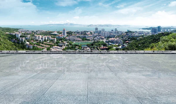 Salles de réunion luxueuses avec tables et chaises — Photo