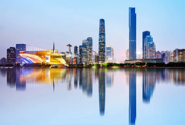 De skyline van de stad van Guangzhou — Stockfoto