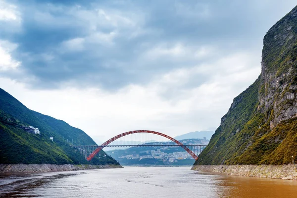 Mountain town of the bridge — Stock Photo, Image