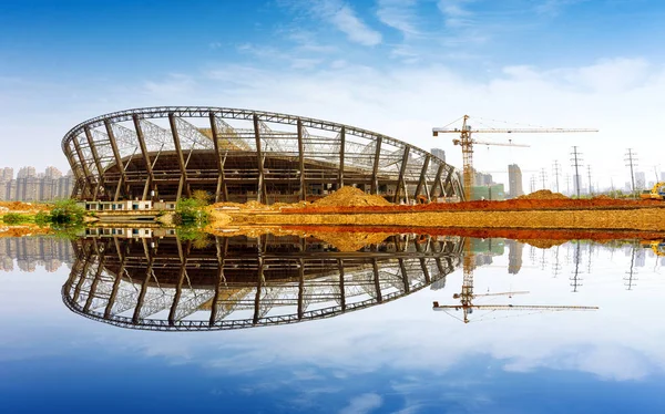 O sítio de construção de um ginásio — Fotografia de Stock