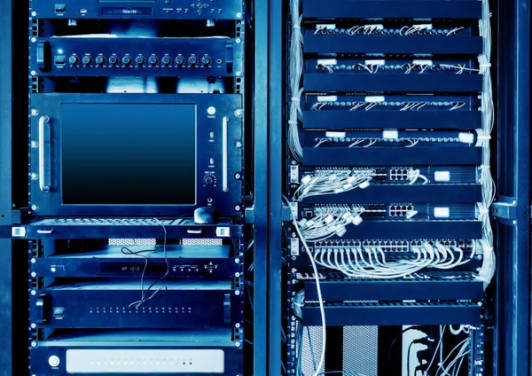 Servers en switches — Stockfoto