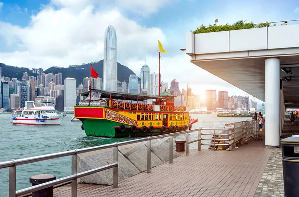 Hong Kong a Victoria kikötő tengerpart — Stock Fotó