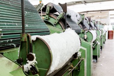 Taraklama makine tekstil fabrikası için