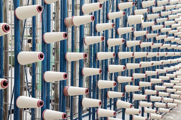 Neatly arranged cotton yarn — Stock Photo, Image