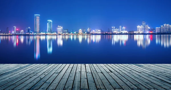 近代的な都市の夜景 — ストック写真