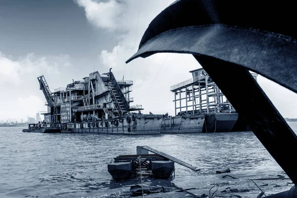 Baggerschiff im Jangtse — Stockfoto