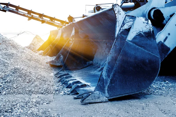 Excavator parked at the site — Stock Photo, Image