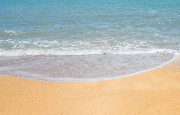 Море и пляж — стоковое фото
