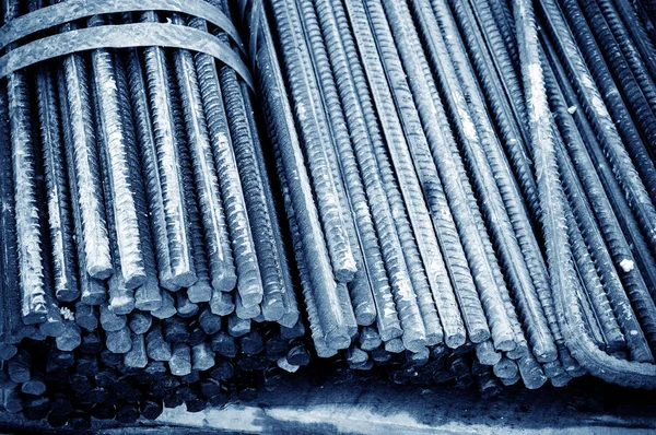 Іржаві сталеву арматуру — стокове фото