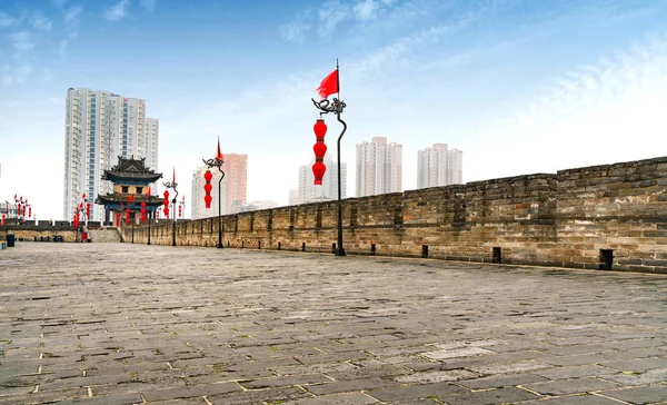 Antigua muralla de la ciudad — Foto de Stock