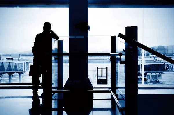 Passagiers in shanghai pudong luchthaven — Stockfoto