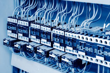 Fabrika kontrol kutusu