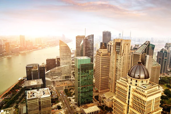 Skyscraper in Shanghai, China — Stock Photo, Image