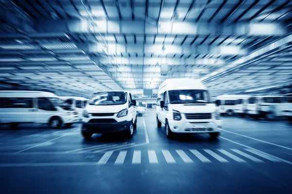 Taller de pruebas de calidad de coches nuevos —  Fotos de Stock