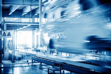 otomobil üretim hattı