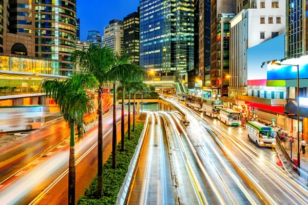 Ciudad moderna por la noche —  Fotos de Stock