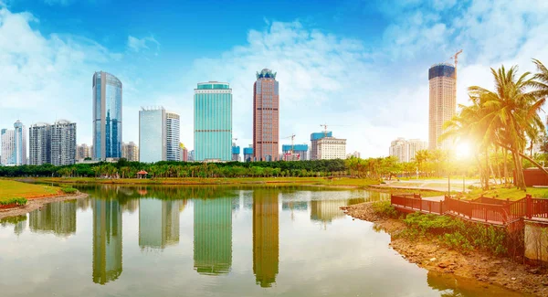 Grattacieli nell'isola di Hainan, Cina — Foto Stock