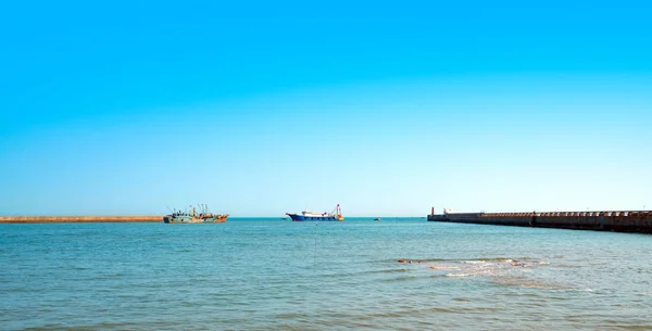 Φράγμα της Guangxi λιμάνι πορθμείων — Φωτογραφία Αρχείου