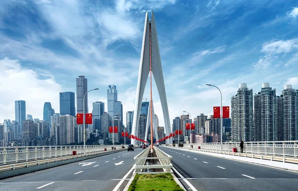 Chongqing Dongshuimenbron — Stockfoto