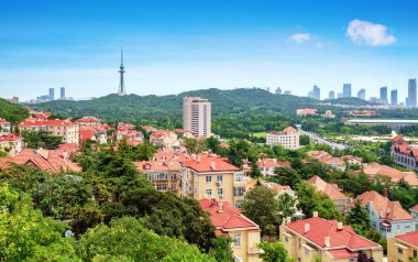 Qingdao, Çin'deki Alman tarzı tarihi binalar.