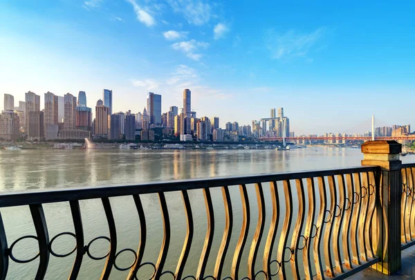 Chongqing Stadtbild und Wolkenkratzer — Stockfoto