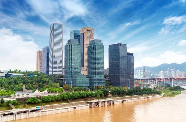 Chongqing stadsgezicht en wolkenkrabbers — Stockfoto