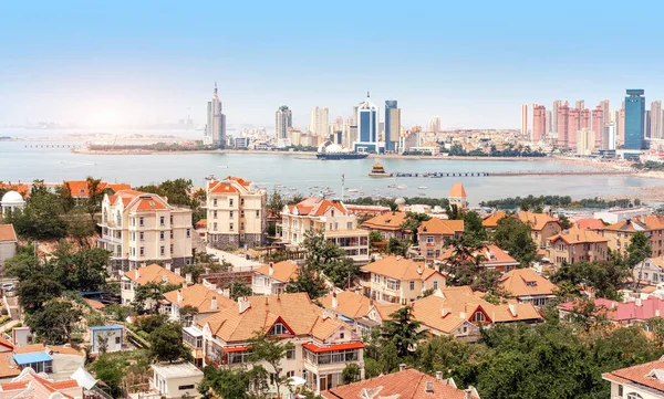 Vista Pájaro Tejados Rojos Paisaje Urbano Qingdao China — Foto de Stock