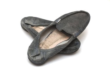 beyaz izole arka planda kadın ayakkabı yıpranmış