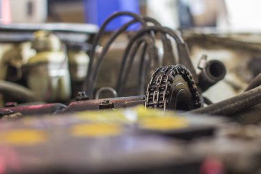 zincir gaz dağıtım mekanizması açık bir kapak, bl ile aracın