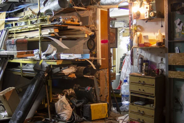 Big Mess Stuffed Suburban Garage — Stock Photo, Image