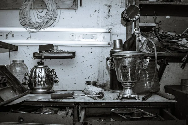 Big Mess Stuffed Suburban Garage — Stock Photo, Image