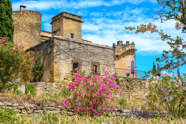 Castelo de Lourmarin, Provença, França — Fotografia de Stock