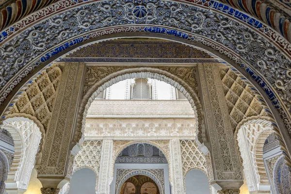 Palacio mudéjar de Alcázar, Sevilla, España — Foto de Stock