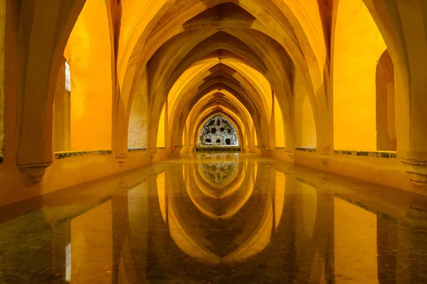 Lázně Lady Maria de Padilla, Alcazar Sevilla, Španělsko — Stock fotografie