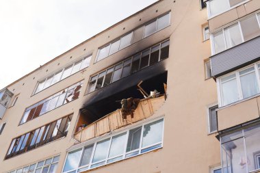 Perm, Rusya - 20 Mart 2020: bir apartman dairesinde meydana gelen gaz patlaması sonucu çıkan yangın