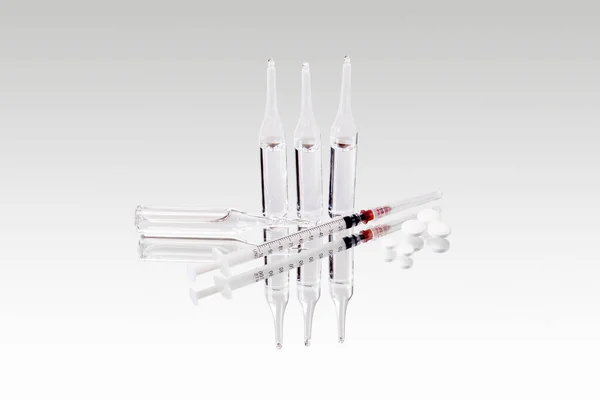 Glass Sealed Medical Ampoules Clear Liquid Syringe Pills Reflected Mirror — Stock Photo, Image