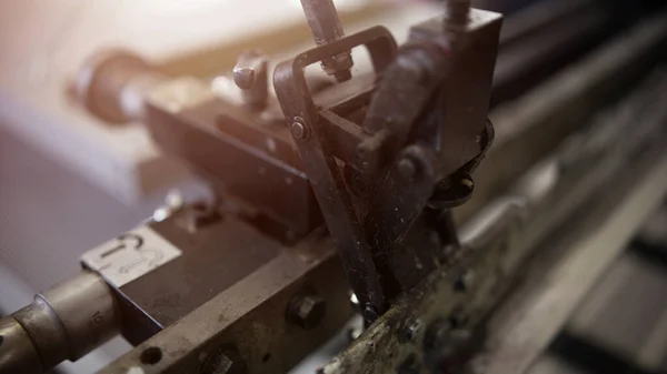 Close-up Industrial Printing Press Puts Silver Paint On The Canvas — Stock Photo, Image