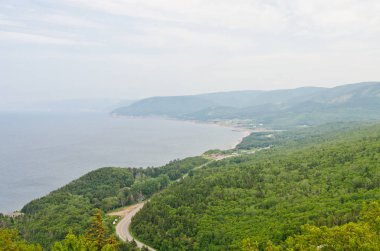 yol boyunca kıyı şeridi