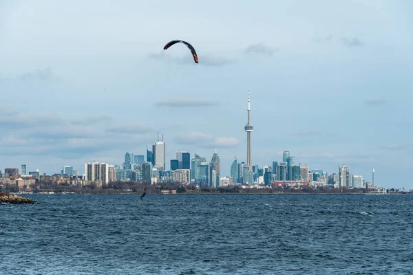 Toronto skyline och sjön. — Stockfoto