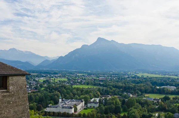 Vue sur la ville de Salzbourg — Photo