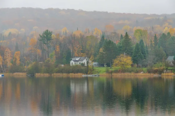 Lago nel Parco Algonquin — Foto Stock