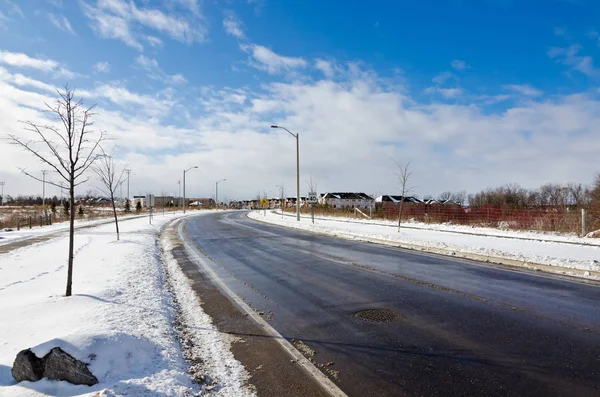 Road in small town — Stock Photo, Image