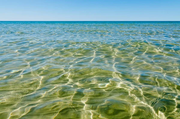 Klart vatten av Huron sjö — Stockfoto