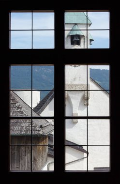 Salzburg 'un yukarısındaki Hohensalzburg kalesi, Avusturya