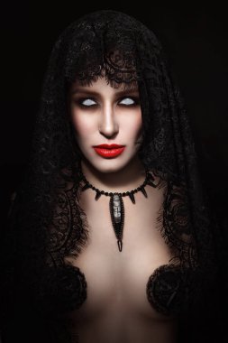 zombie Halloween makyaj kadınla 