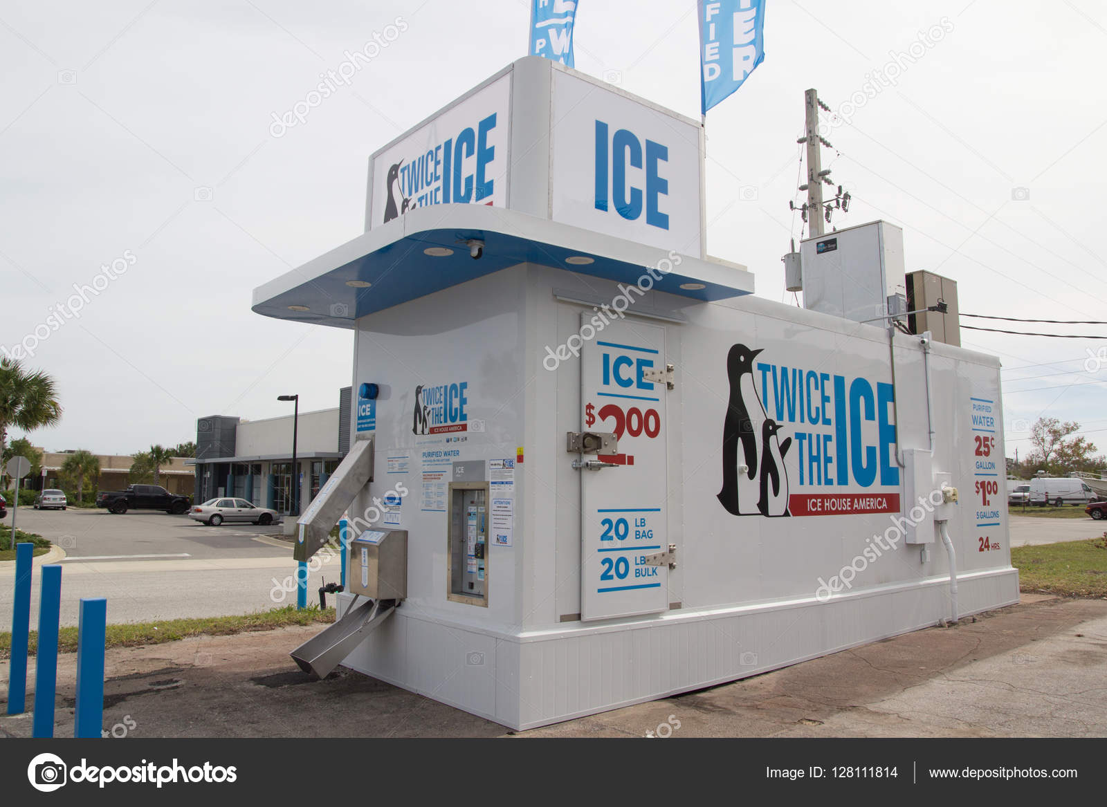 Automated Ice Vending Machine Stock Editorial Photo Ventanamedia
