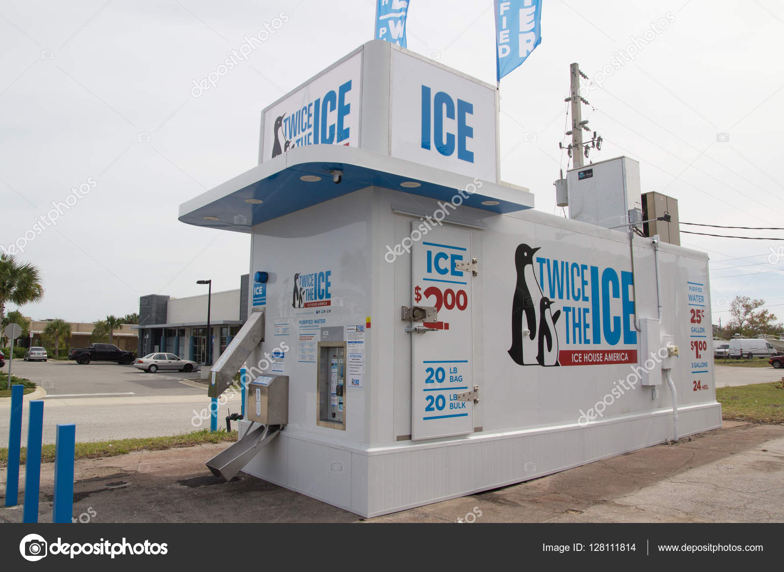 Automated Ice Vending Machine Stock Editorial Photo © ventanamedia